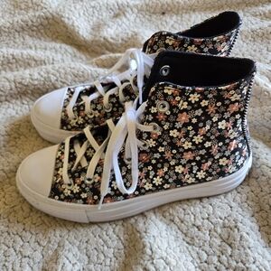 Converse Allstars Chuck Taylor Floral  Embroidered Hitop Platforms, size 8
